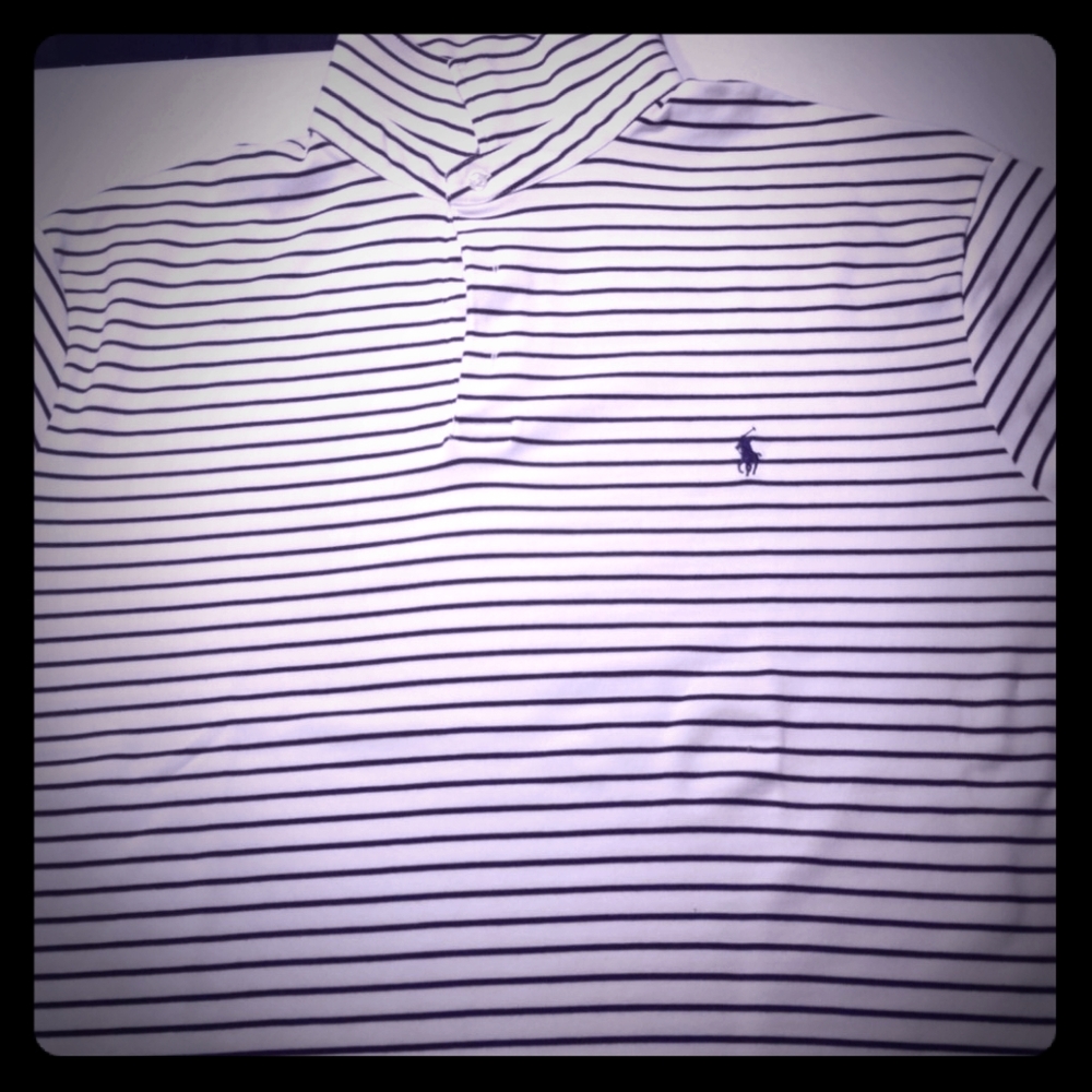 Short sleeve polo shirt